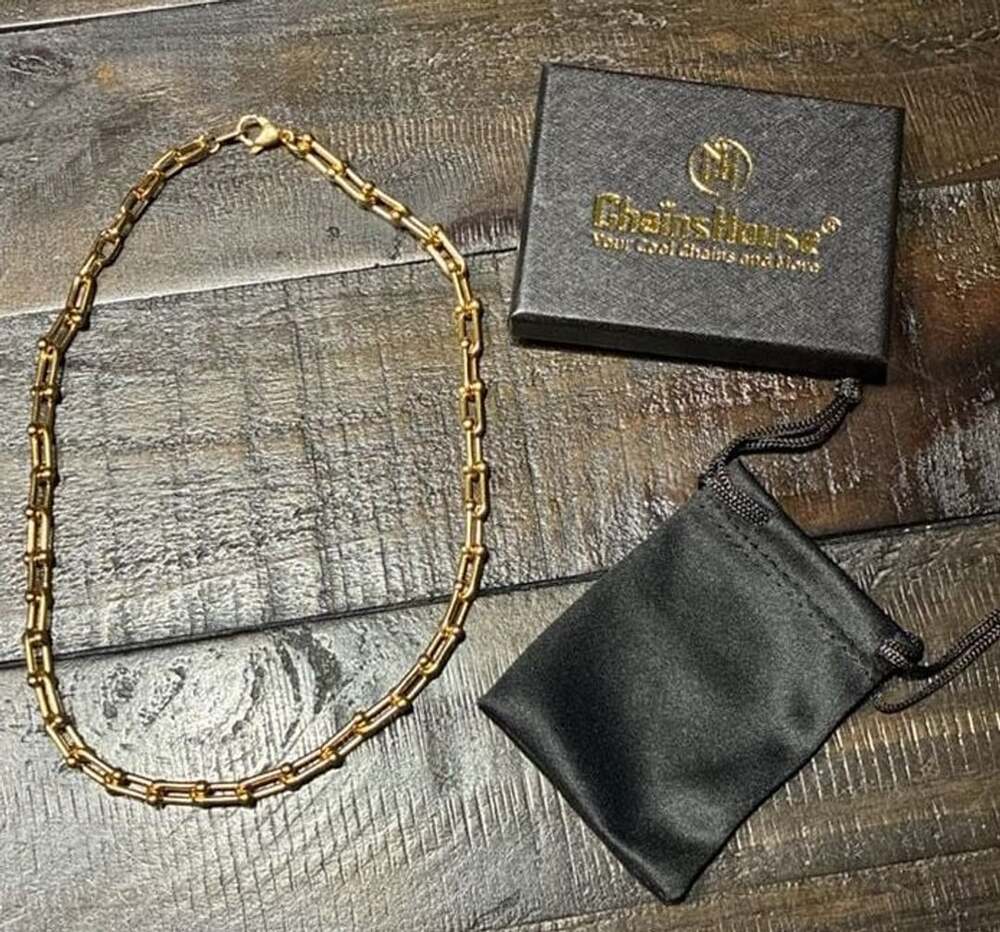 ChainsHouse Gold Tone U-Link Paperclip 18” Chain Necklace Hardware Link